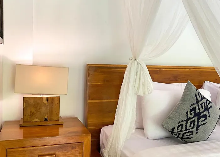 Guest house Abian Ayu 4*